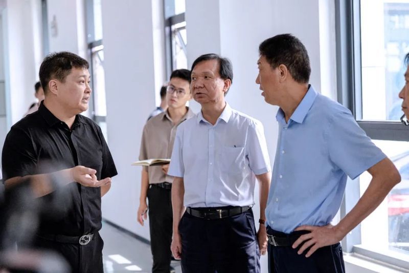 卓一簡訊丨熱烈歡迎“新鄉(xiāng)市政協(xié)”、“衛(wèi)輝政協(xié)”考察團一行蒞臨卓一牧業(yè)考察調(diào)研！